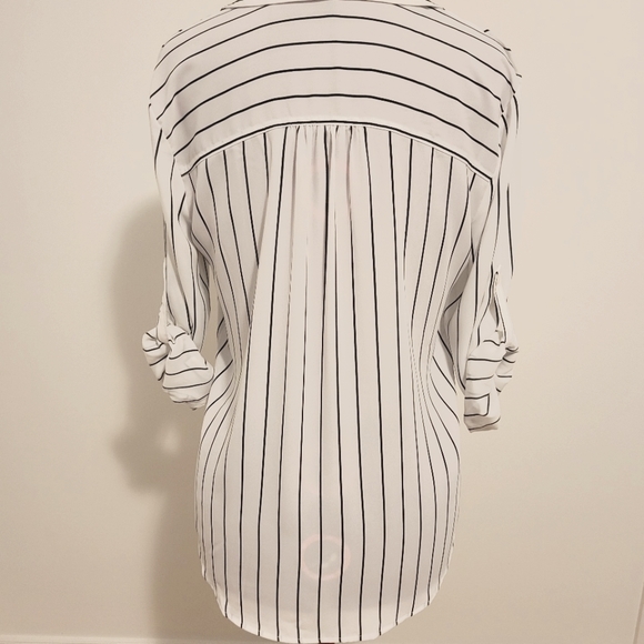 Maurices White And Black Striped Long Sleeved Blouse | Size L - Picture 8 of 8